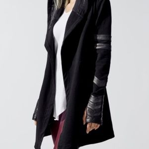 NWT Carbon 38 Maitri Traveler Jacket